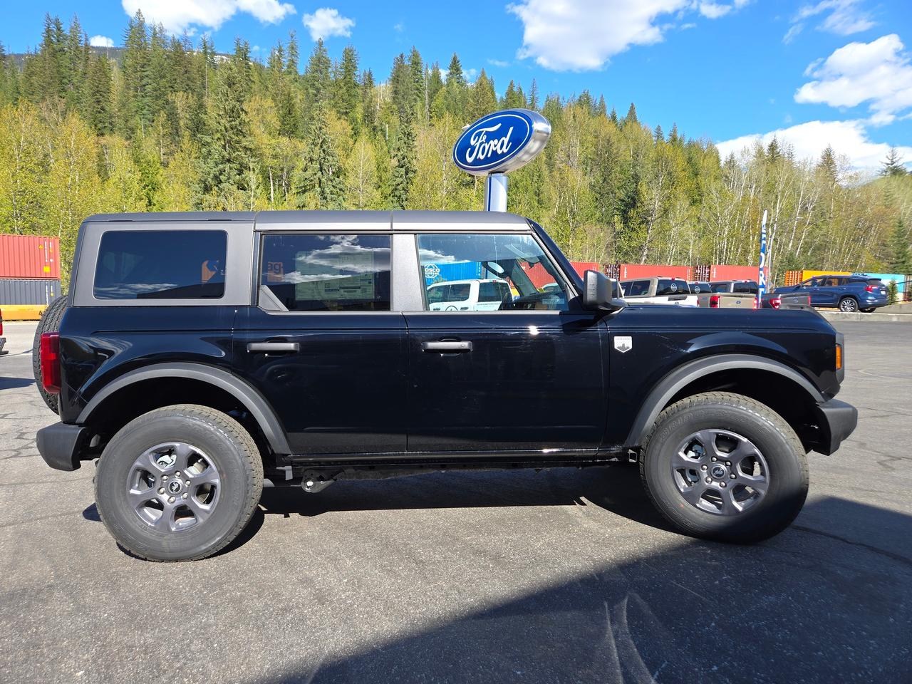 2026 Ford Bronco Big Bend Photo2