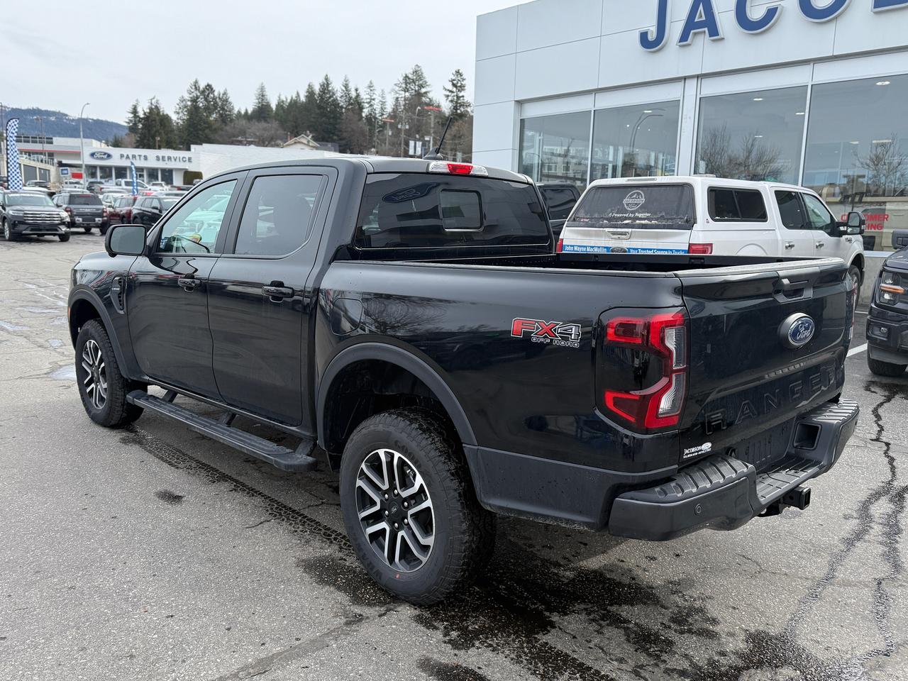 2026 Ford Ranger Lariat Photo2