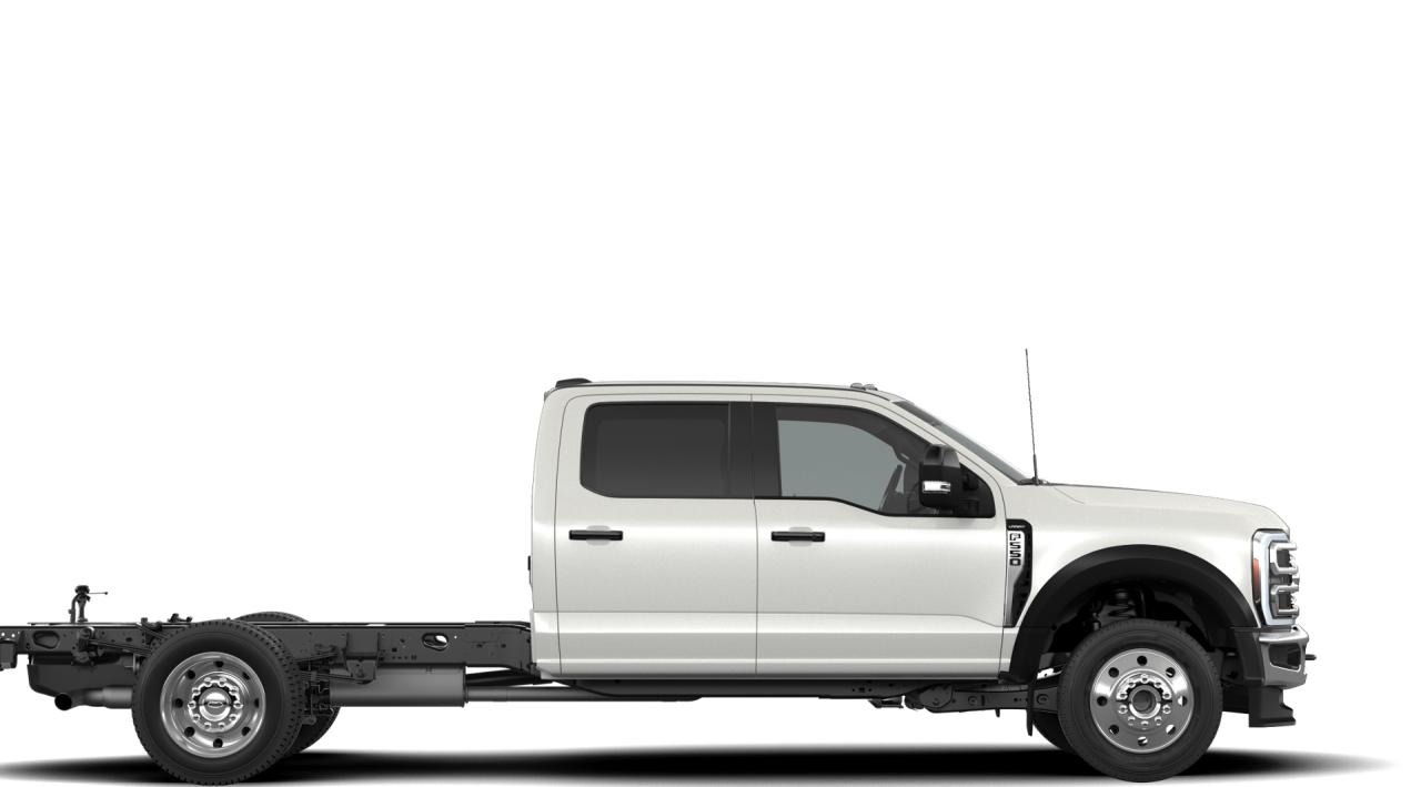2026 Ford F-550 4X4 CHASSIS CAB DRW/ Photo4