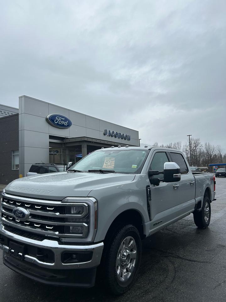 2026 Ford F-350 Super Duty SRW Lariat Photo0