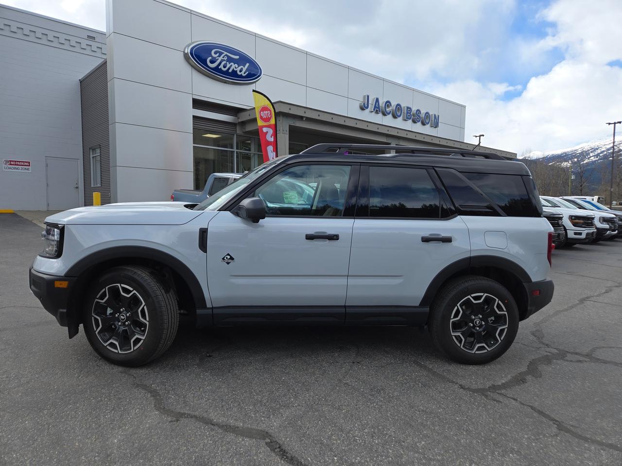 2026 Ford Bronco Sport Outer Banks Photo1