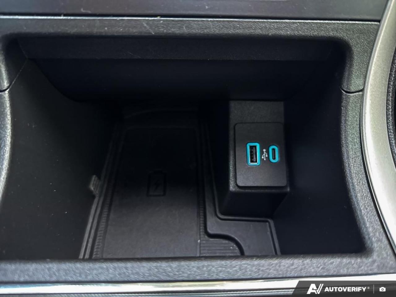 2022 Ford Edge ST LINE / NO ACCIDENTS / LEATHER / PANO ROOF / NAV Photo