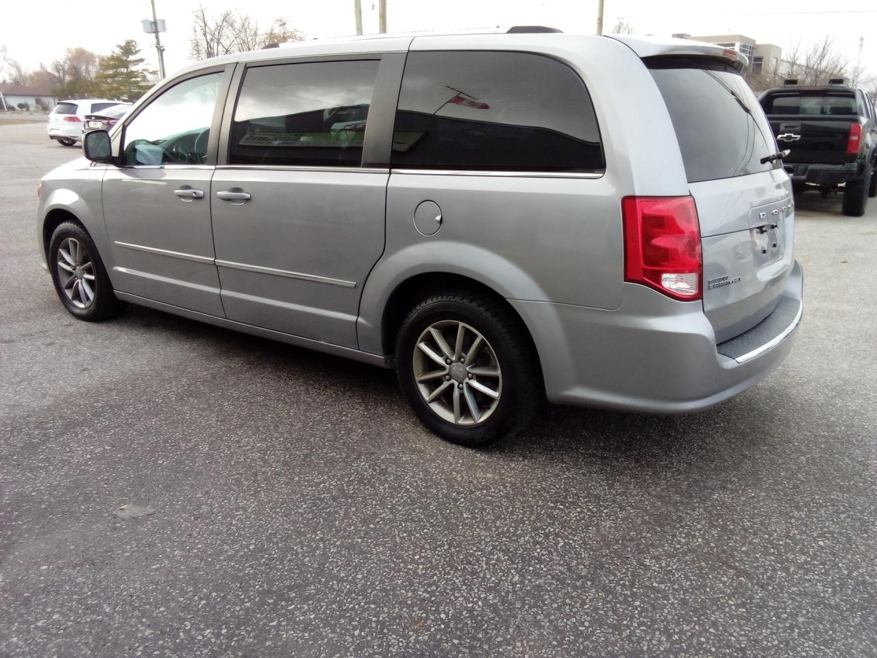 2017 Dodge Grand Caravan Crew