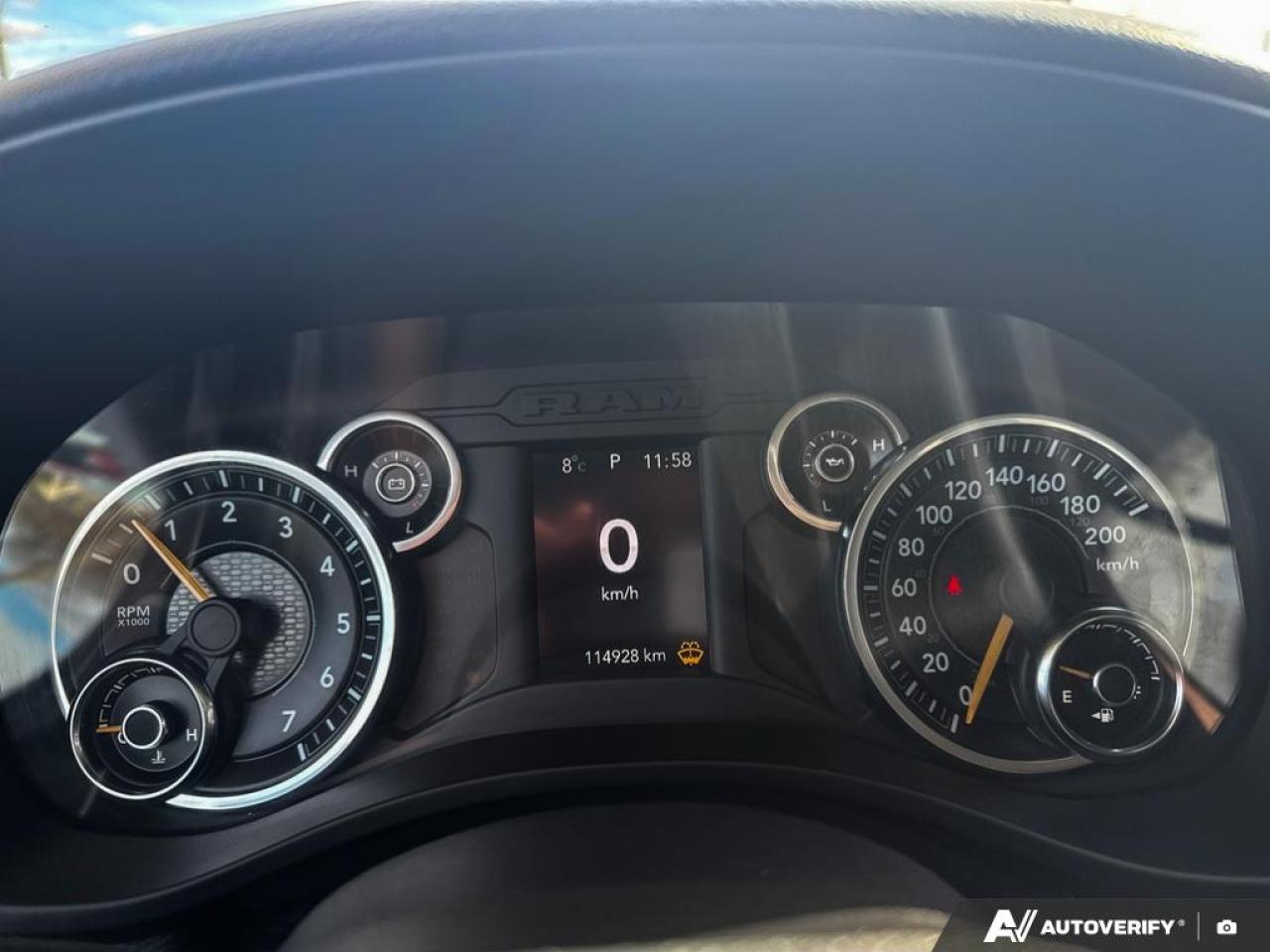 2019 RAM 1500 TRADESMAN / NO ACCIDENTS / 4X4 / BLUETOOTH / V6 - Photo #21