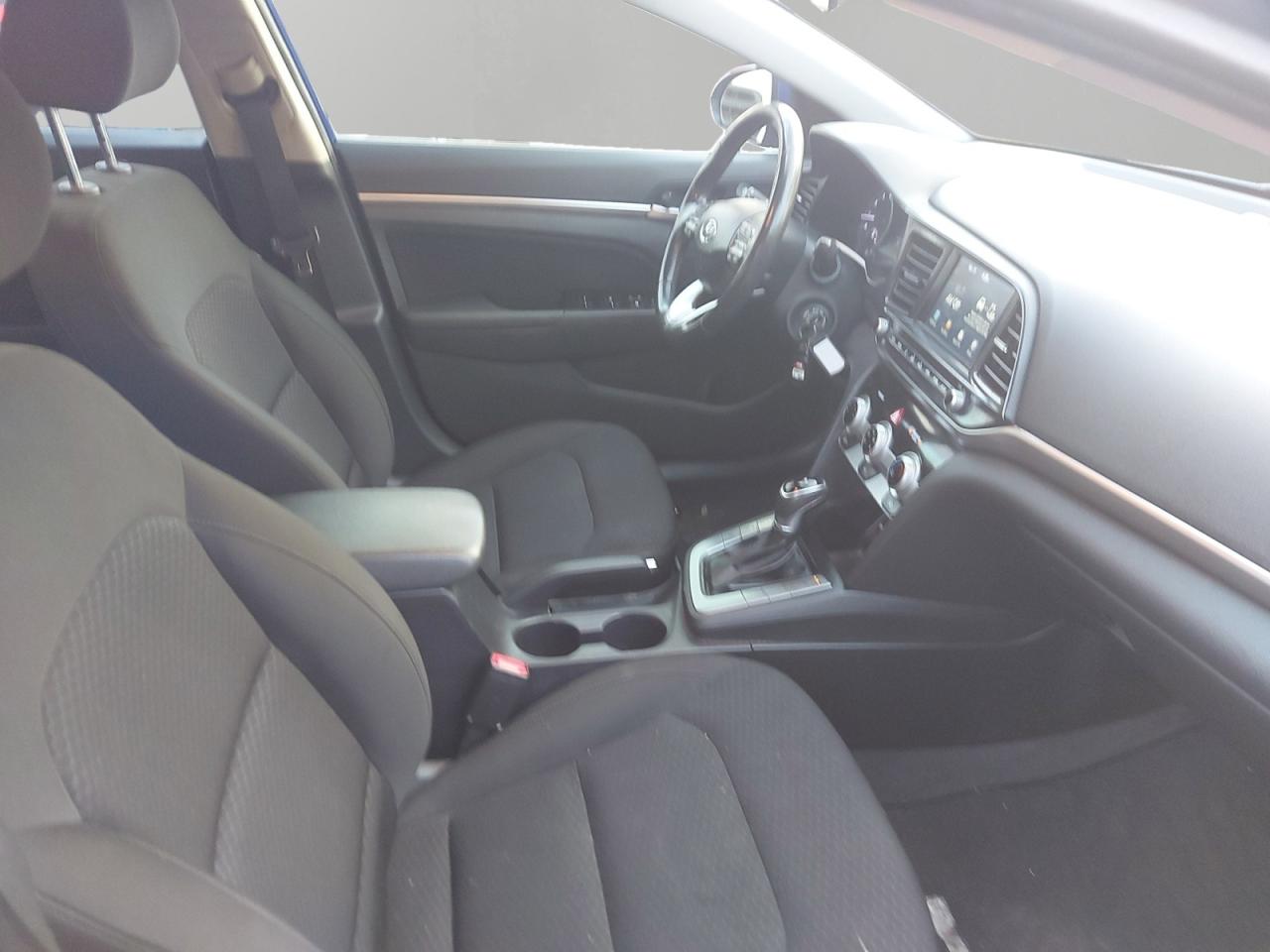 2020 Hyundai Elantra Preferred Photo