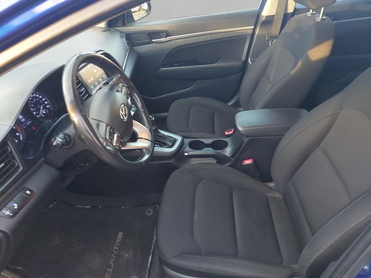 2020 Hyundai Elantra Preferred Photo