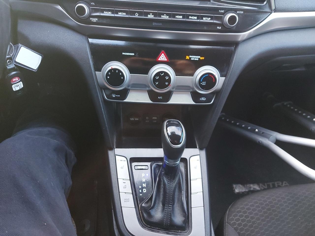 2020 Hyundai Elantra Preferred Photo