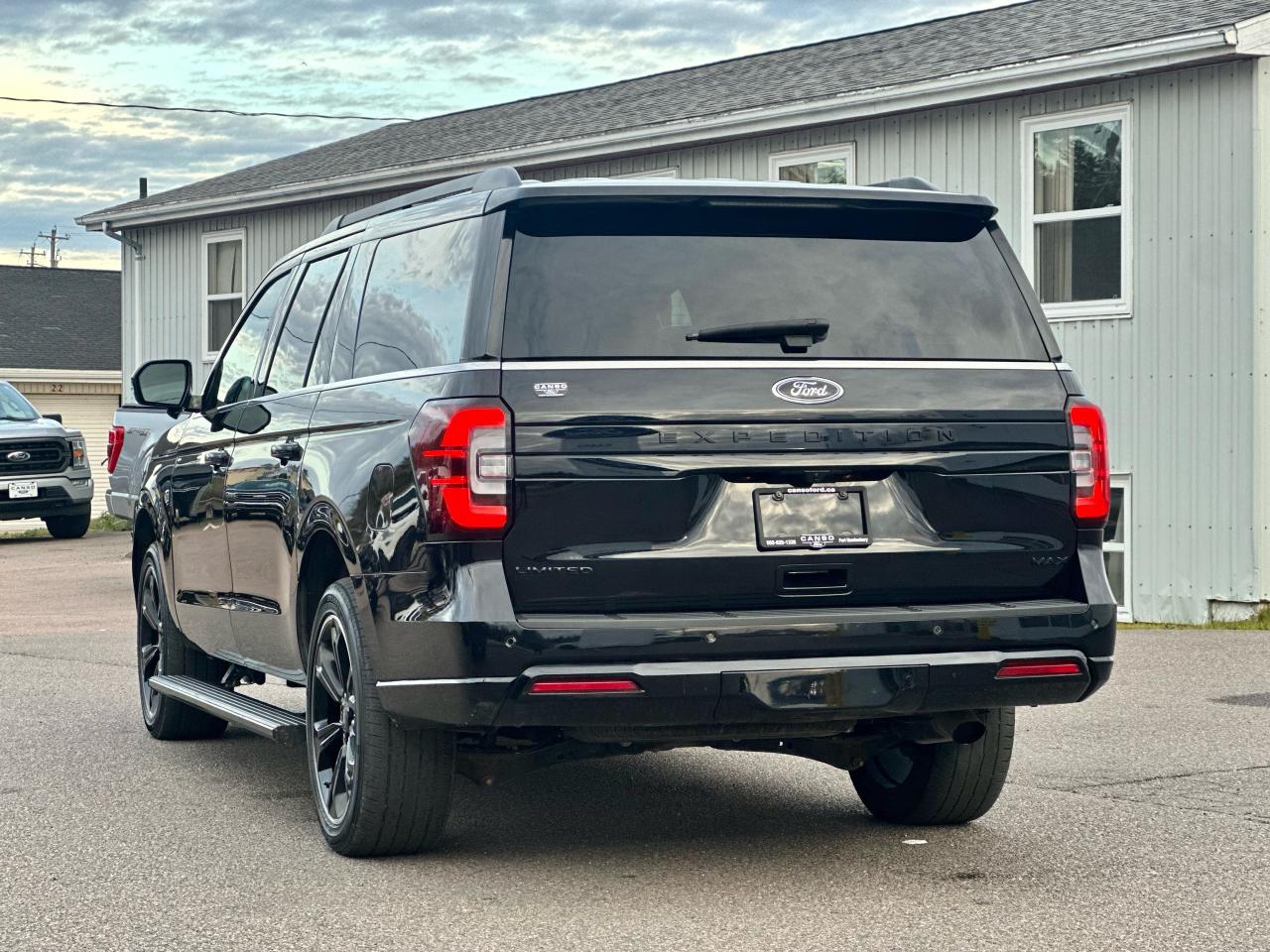 2023 Ford Expedition LIMITED MAX 4X4 Photo4