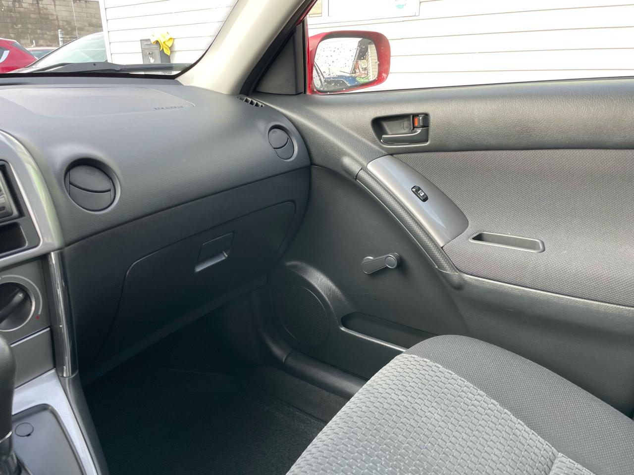 2007 Toyota Matrix  - Photo #12