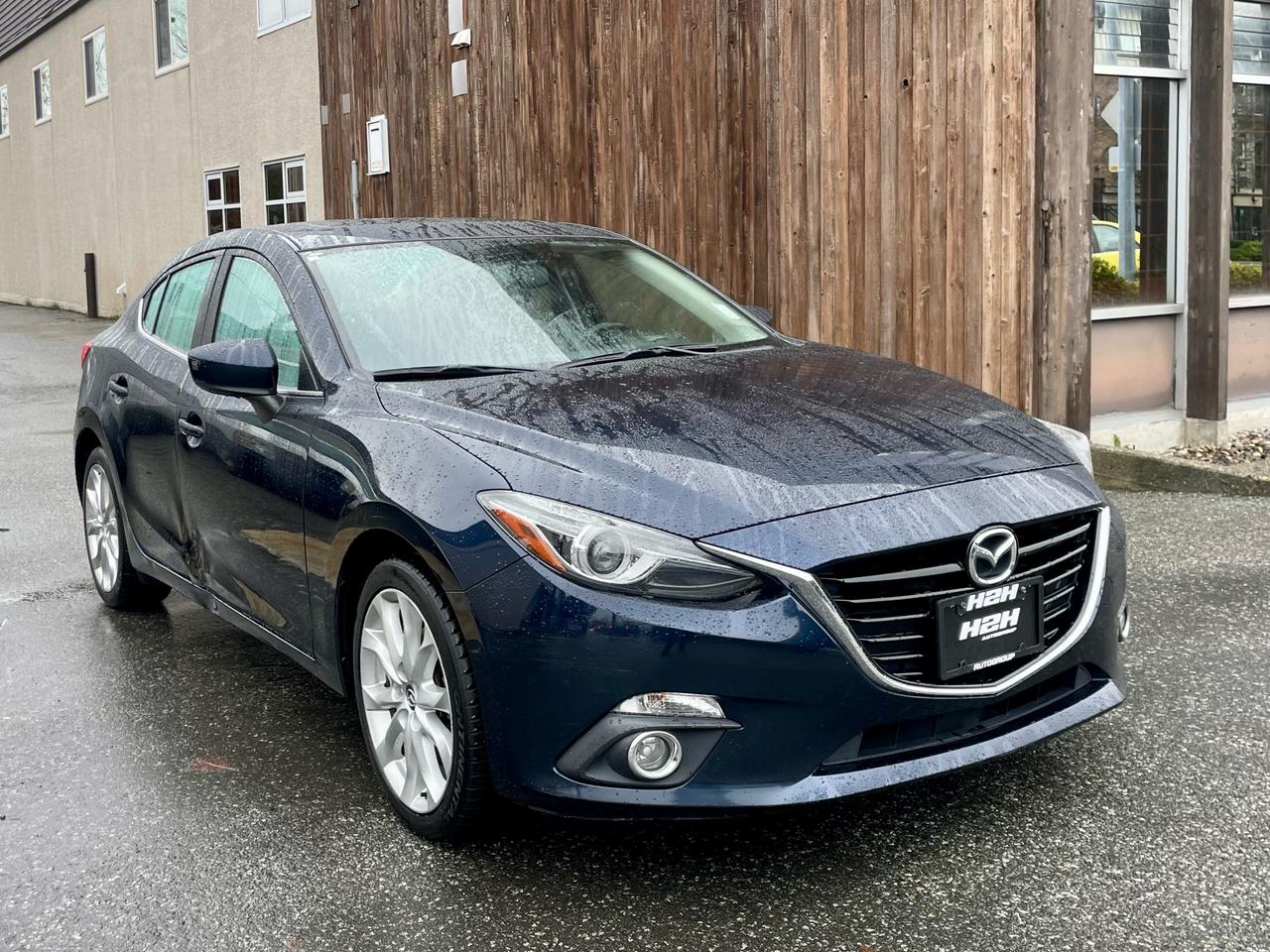 2015 Mazda MAZDA3 GT FINANCING AVAILABLE Photo3