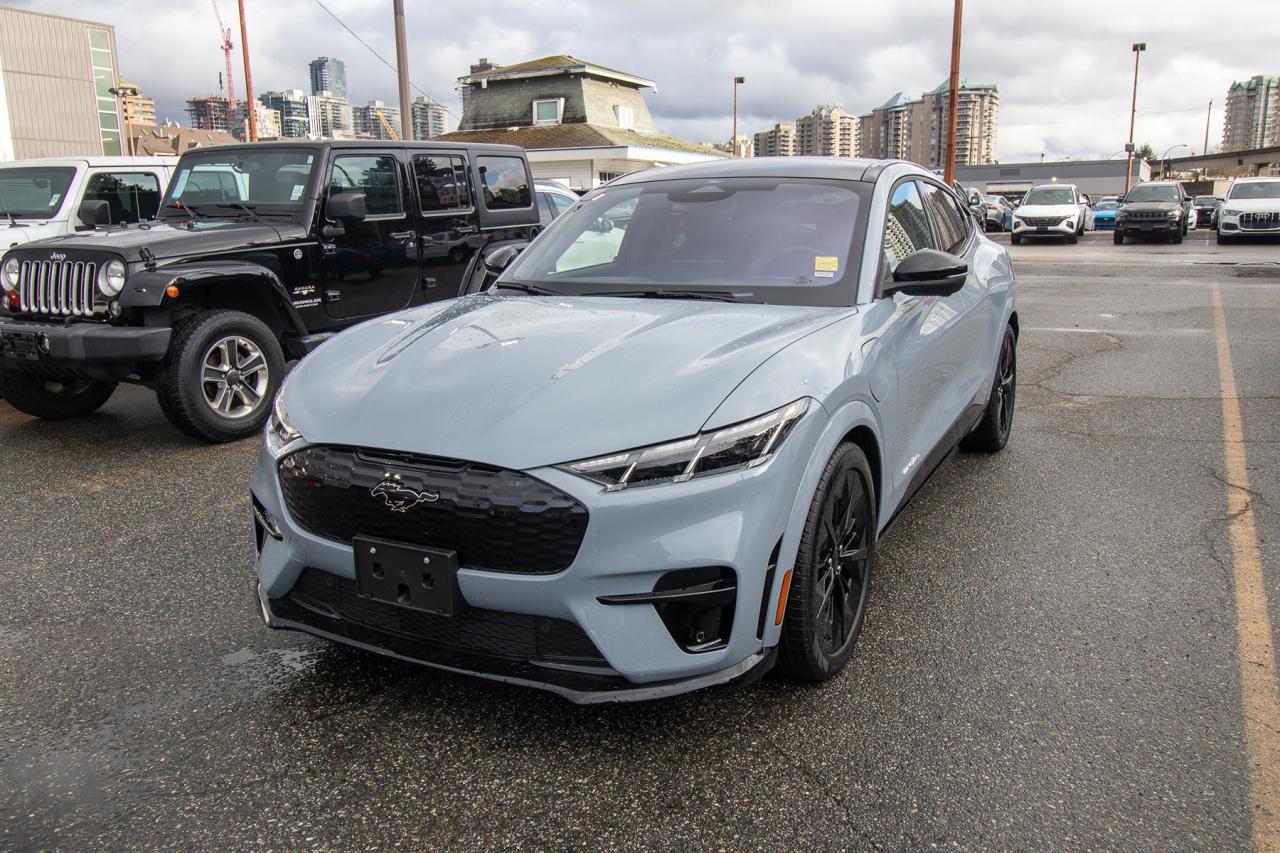 2025 Ford Mustang Mach-E GT AWD Extended Range Battery Photo0