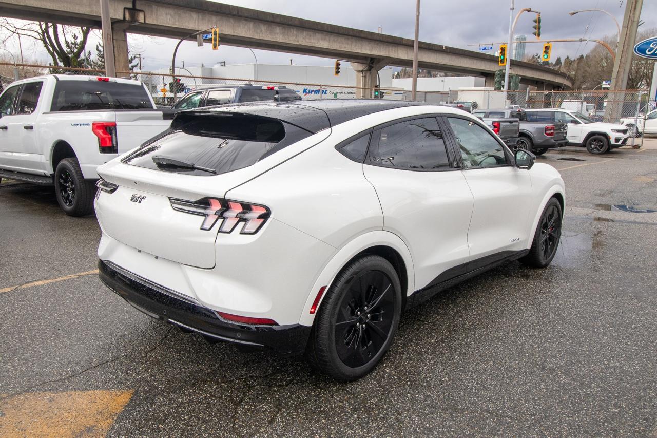 2025 Ford Mustang Mach-E GT AWD Extended Range Battery Photo4