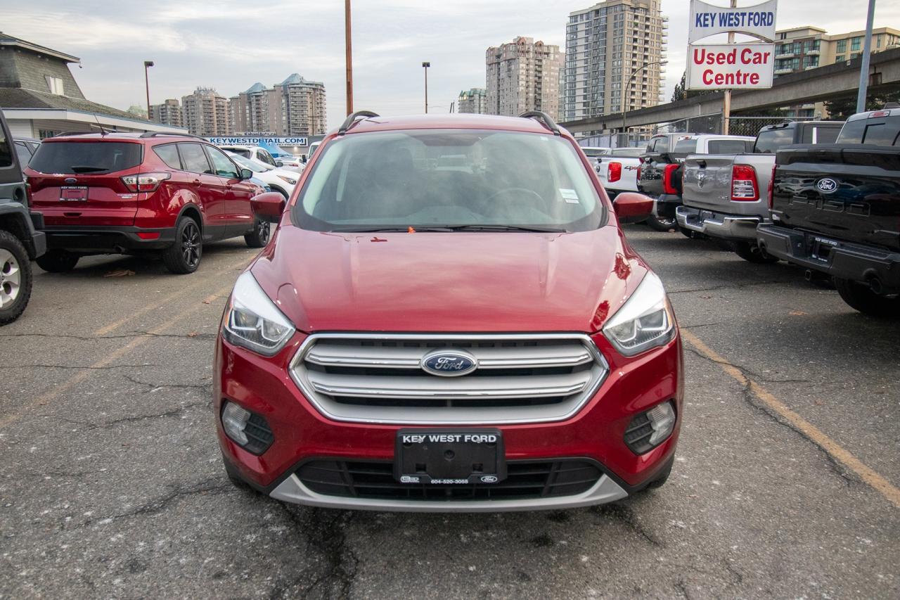 2018 Ford Escape SEL 4WD Photo3