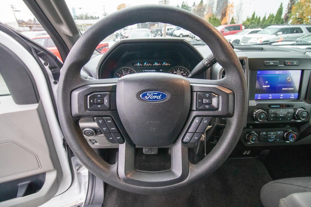 2020 Ford F-150 XLT 4WD SuperCrew 5.5' Box Photo5