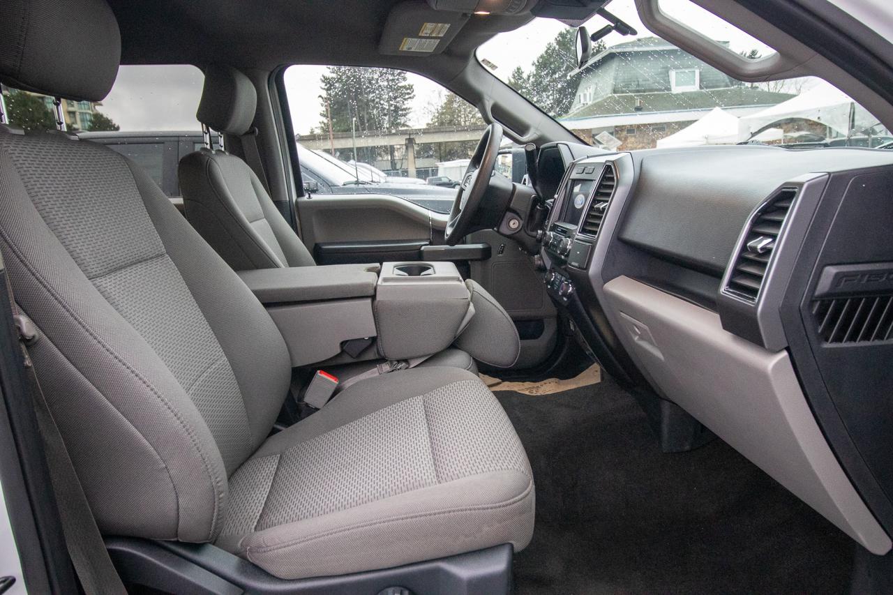 2020 Ford F-150 XLT 4WD SuperCrew 5.5' Box Photo5