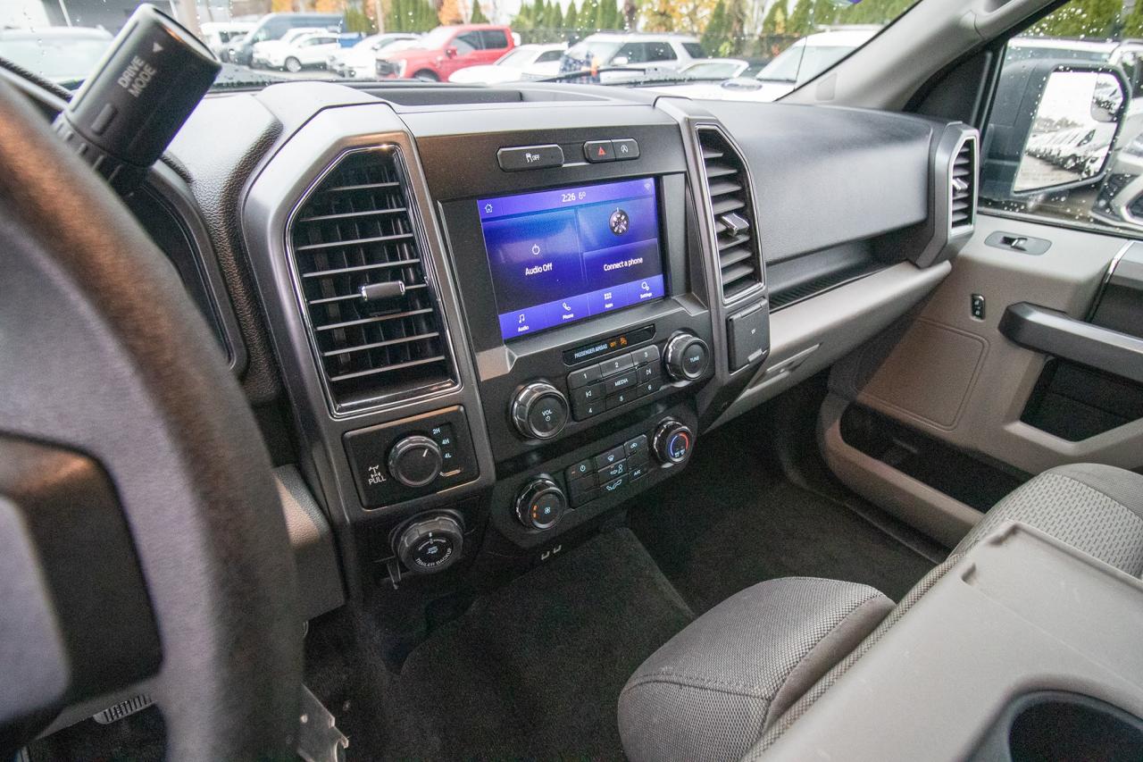 2020 Ford F-150 XLT 4WD SuperCrew 5.5' Box Photo5