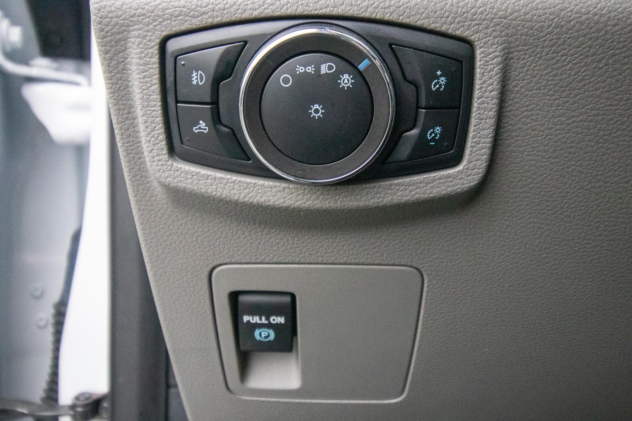 2020 Ford F-150 XLT 4WD SuperCrew 5.5' Box Photo5