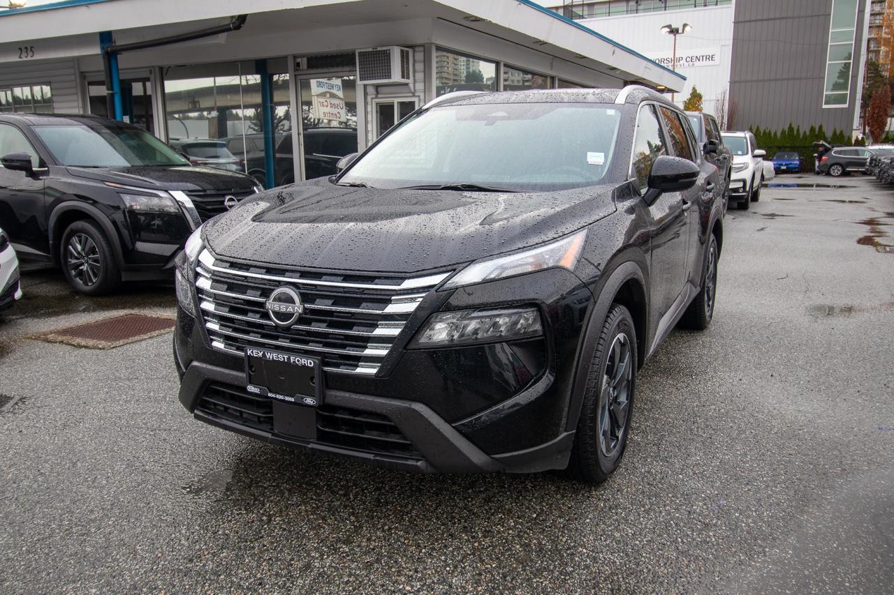 2024 Nissan Rogue AWD SV Moonroof Photo1