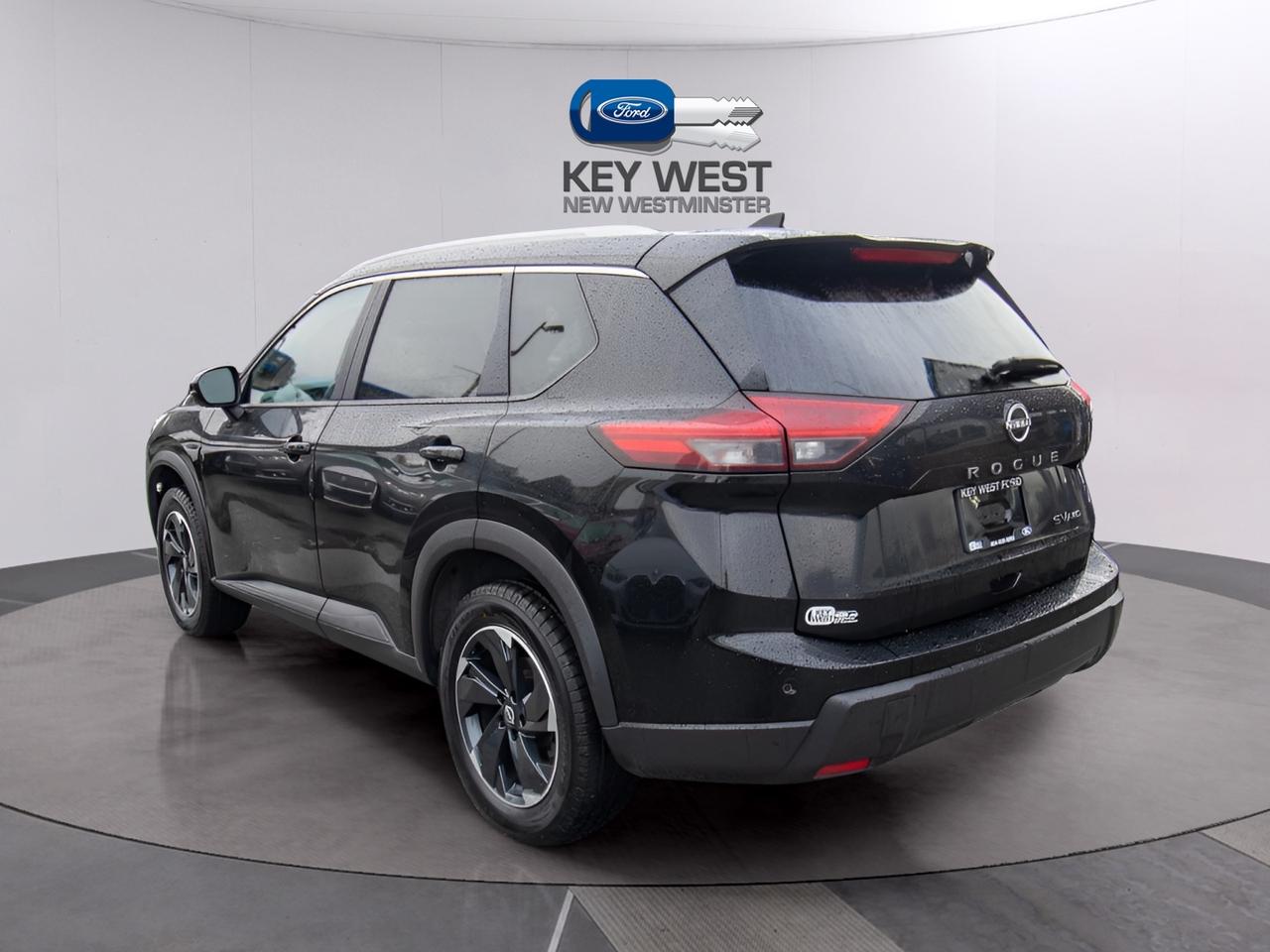 2024 Nissan Rogue AWD SV Moonroof Photo2