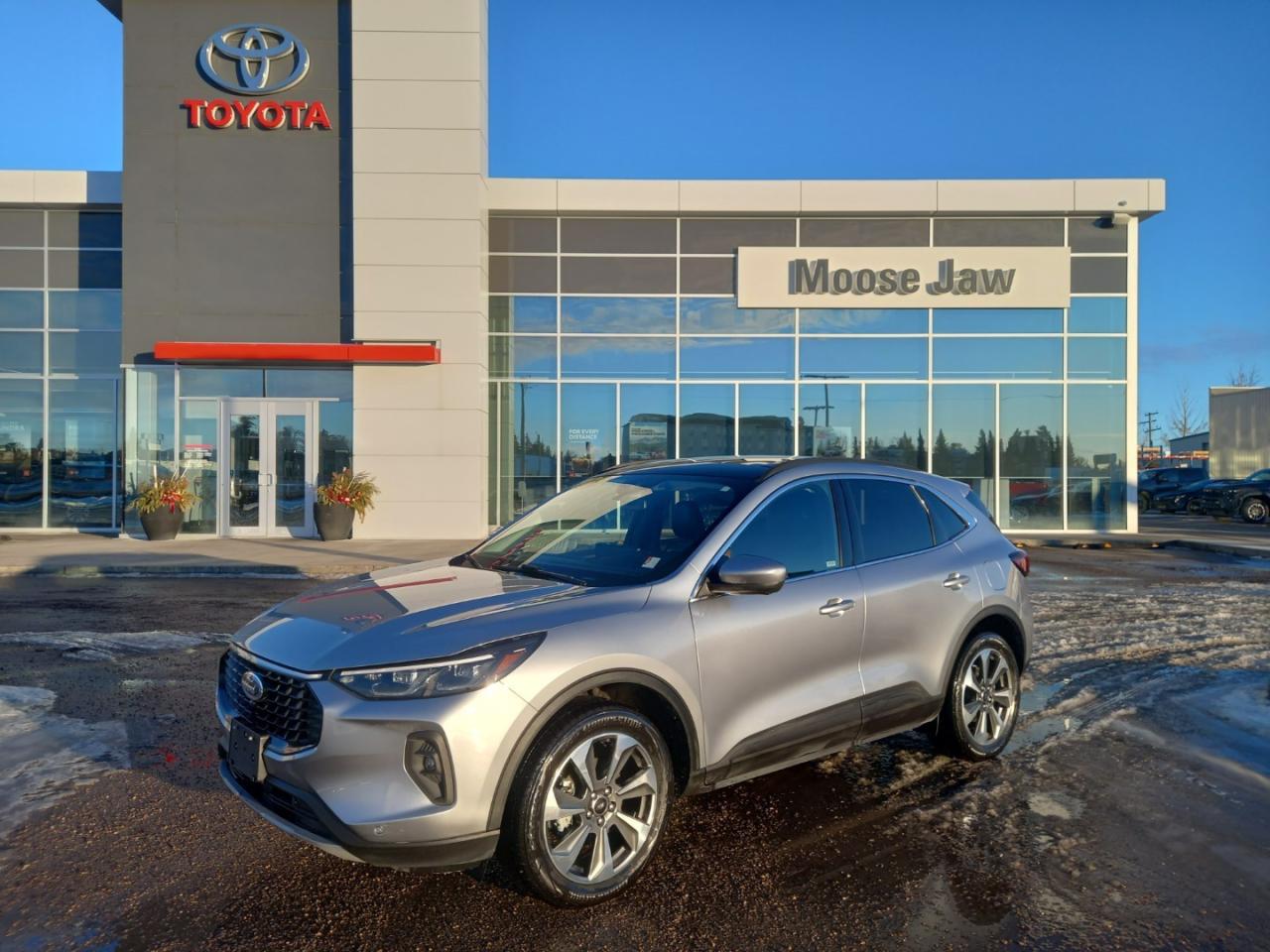 2024 Ford Escape Platinum
Luxury, tech, and versatility in one sleek SUV. The 2024 Escape Platinum offers premium comfort, advanced features, and confident performance for every journey.

Escape Platinum  Elevate your drive.