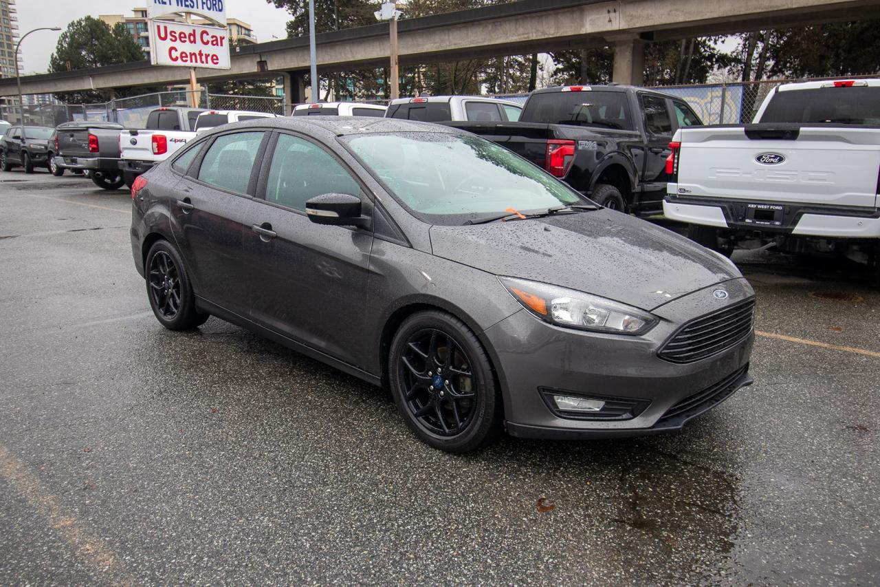 2016 Ford Focus SE *LOW KM'S!* Photo4