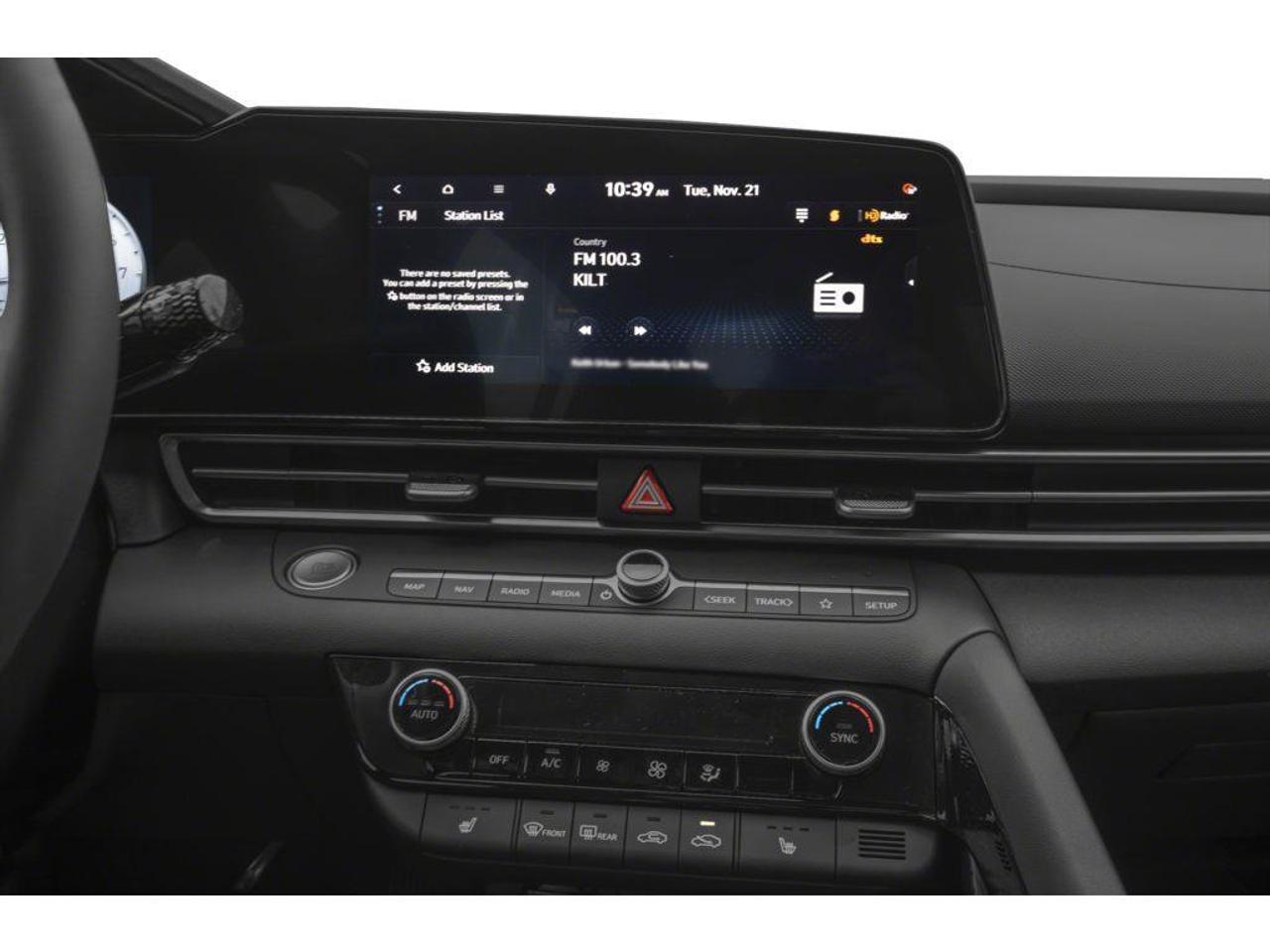 2025 Hyundai Elantra Luxury Photo