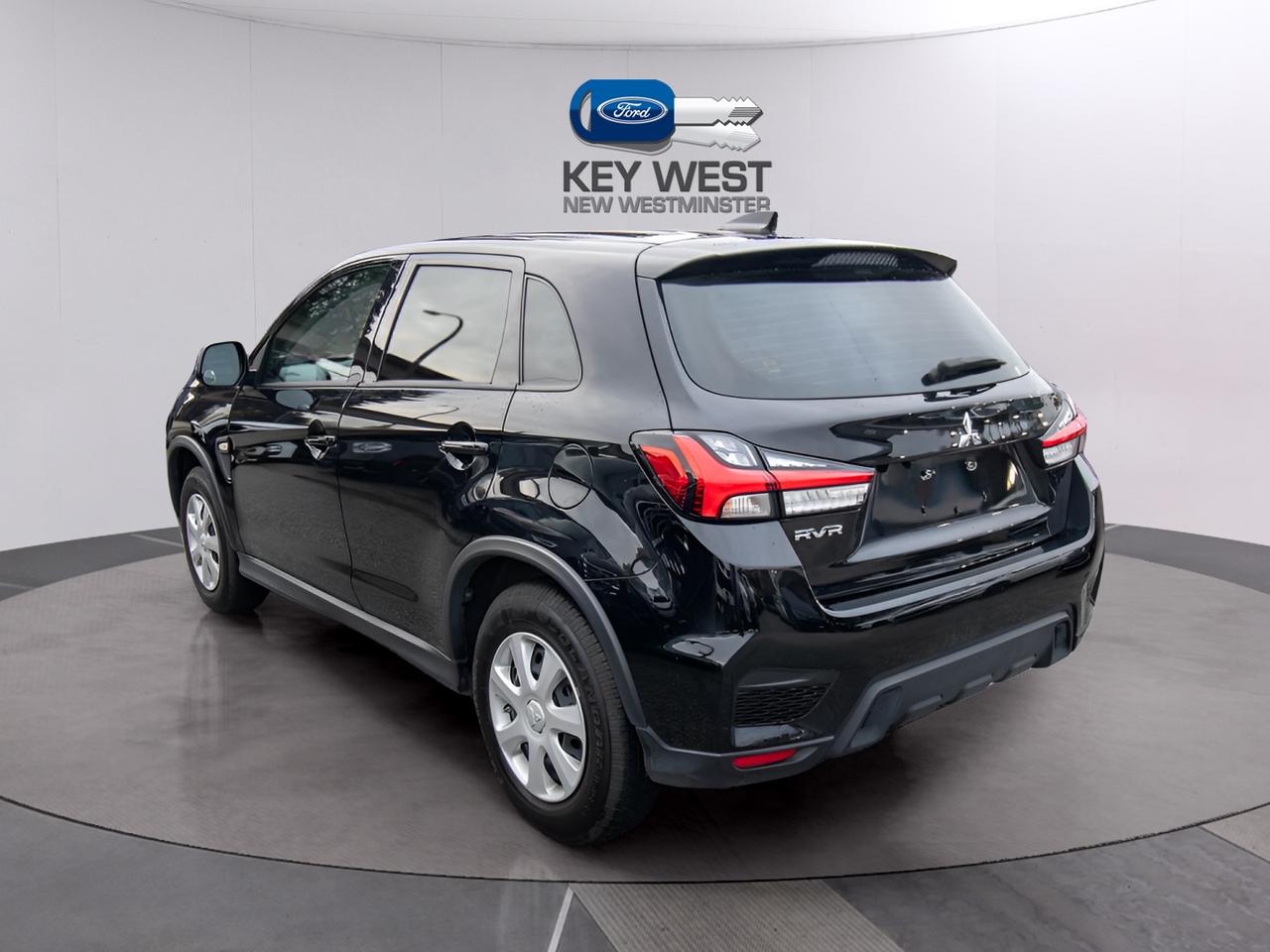 2023 Mitsubishi RVR ES Photo3