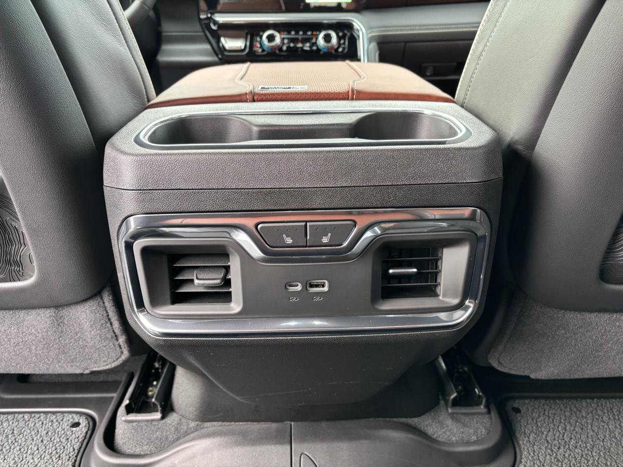 2026 GMC Sierra 1500 2026 GMC Sierra Denali Ultimate 4WD Photo