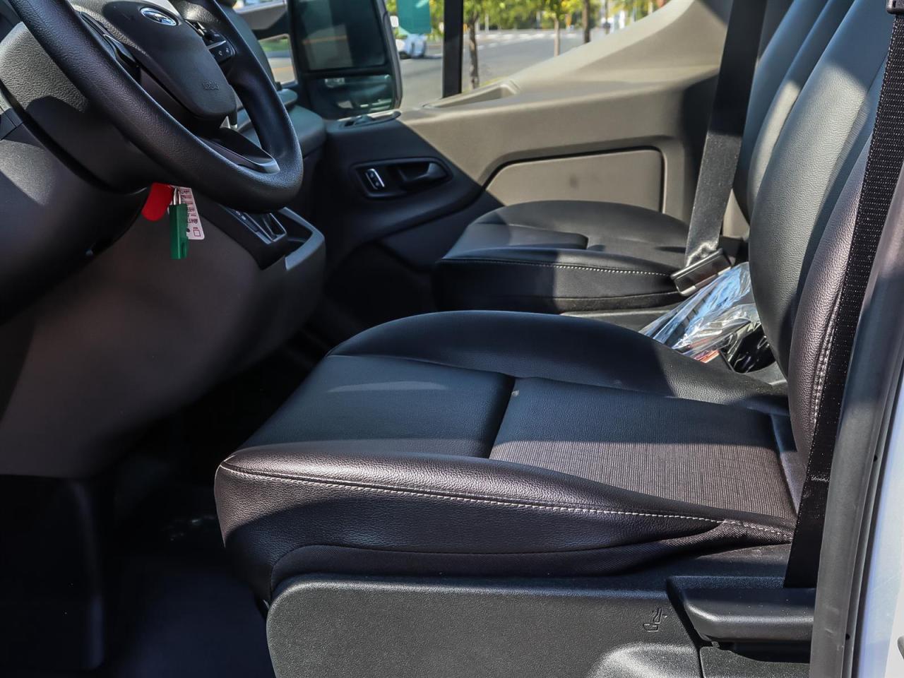 2024 Ford Transit -350 Cutaway Photo