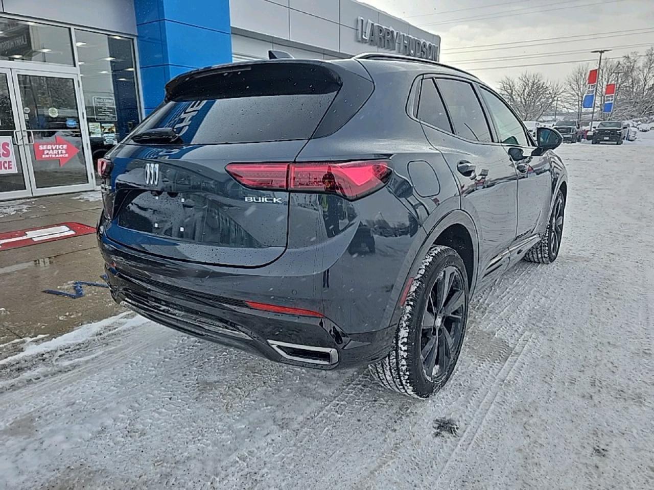 2026 Buick Envision SPORT TOURING Photo2