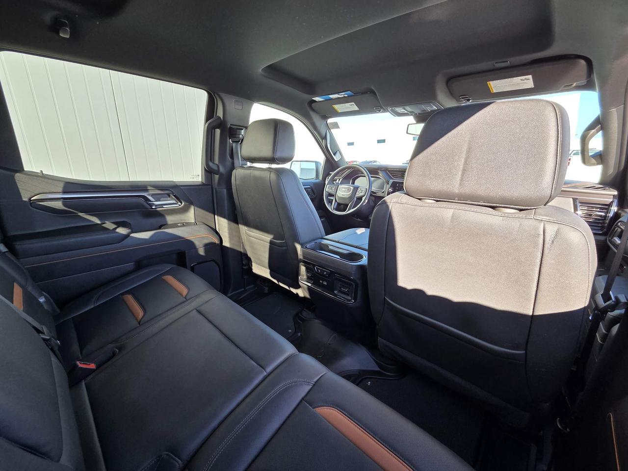 2025 GMC Sierra 1500 AT4 One Owner | Crew | 20" Wheels Photo