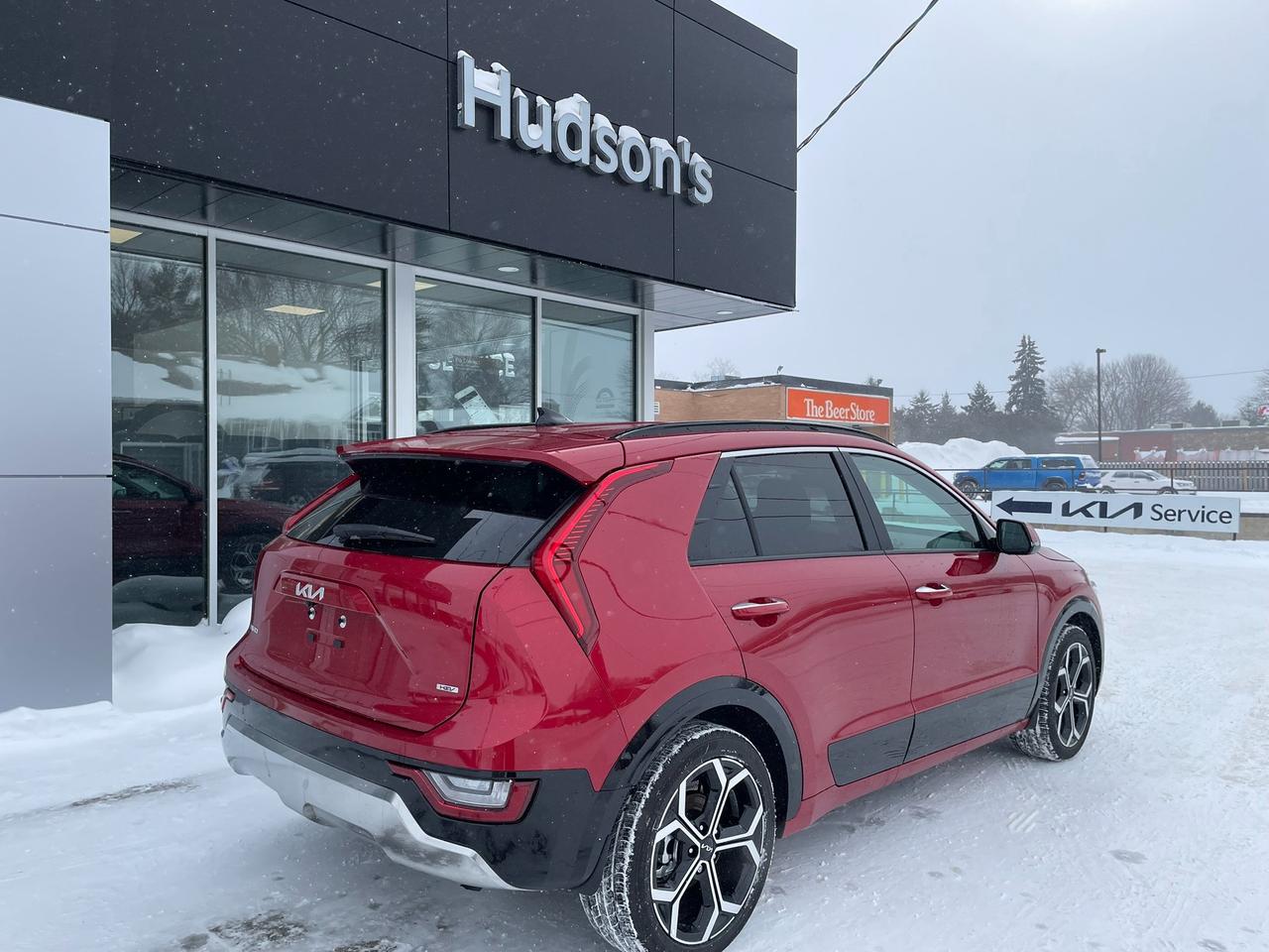 2026 Kia NIRO SX *Used Dealer Demo* Photo4