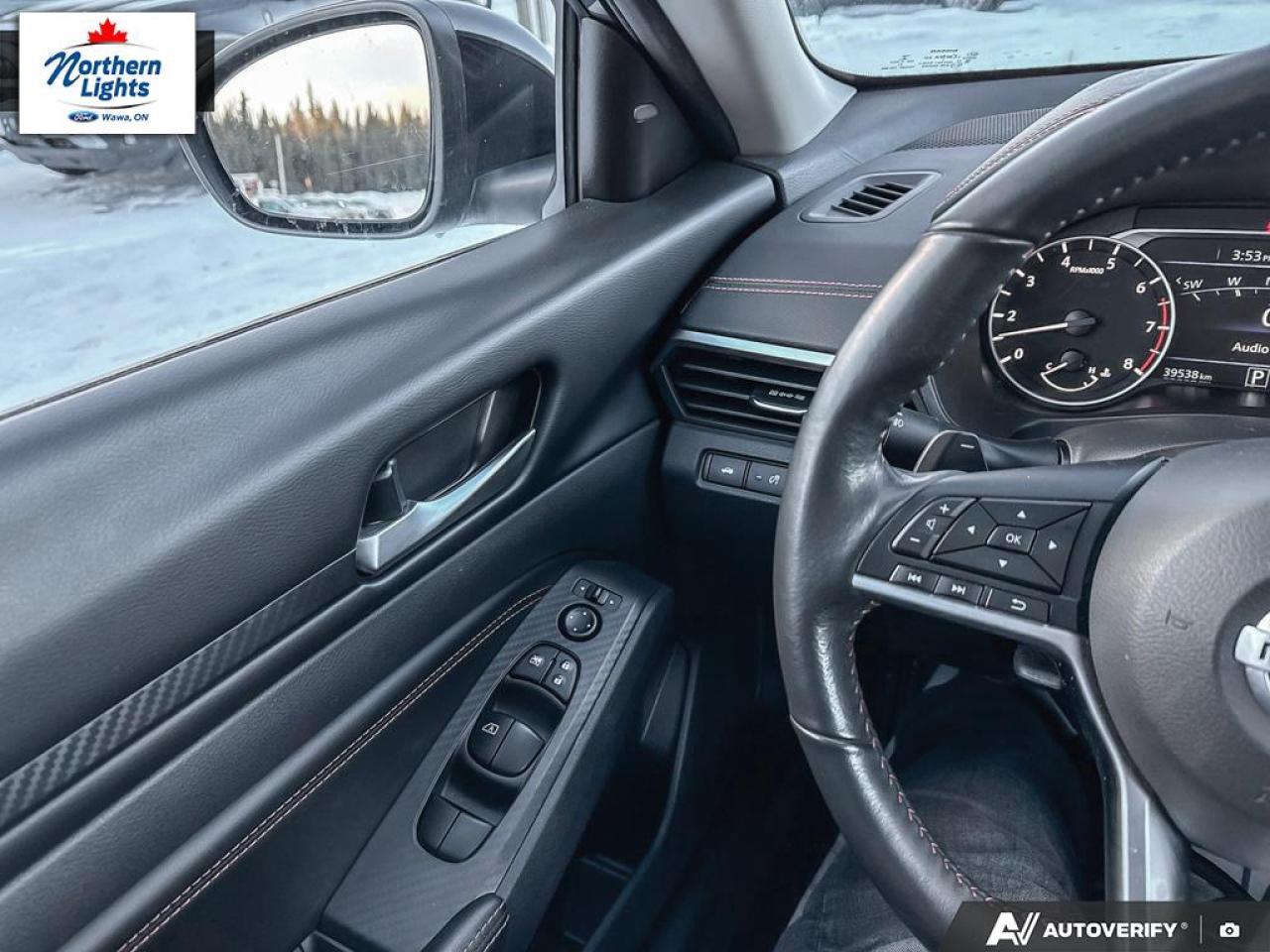 2022 Nissan Altima 2.5 SR Midnight Edition Photo