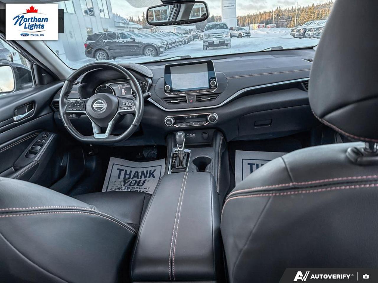 2022 Nissan Altima 2.5 SR Midnight Edition Photo