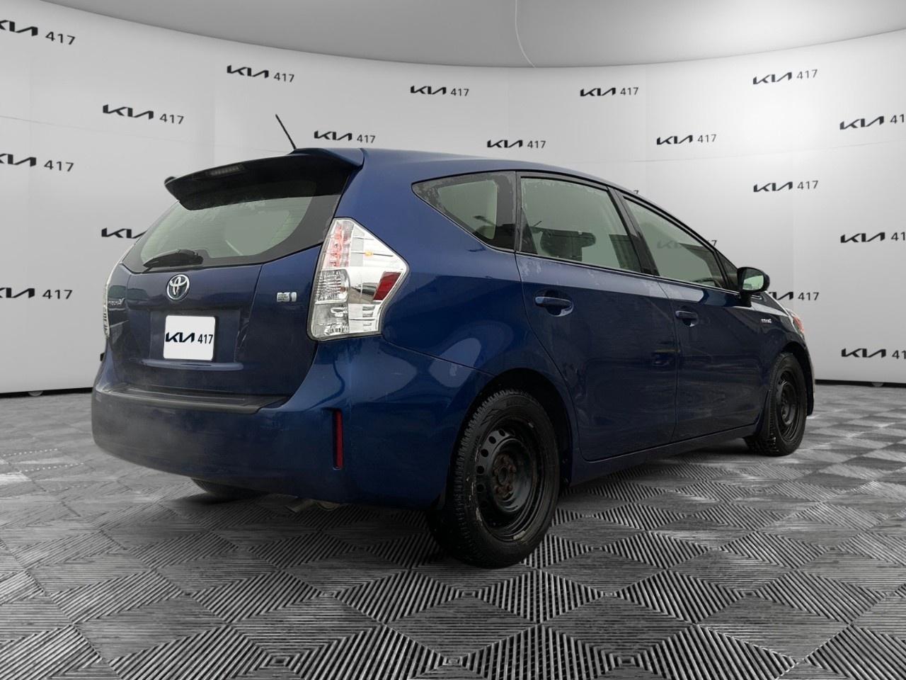 2012 Toyota Prius V 5DR HB Photo4