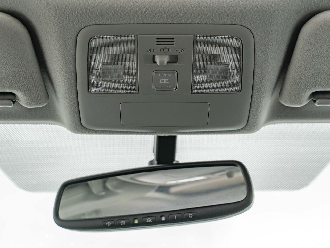 2012 Toyota Prius V 5DR HB Photo