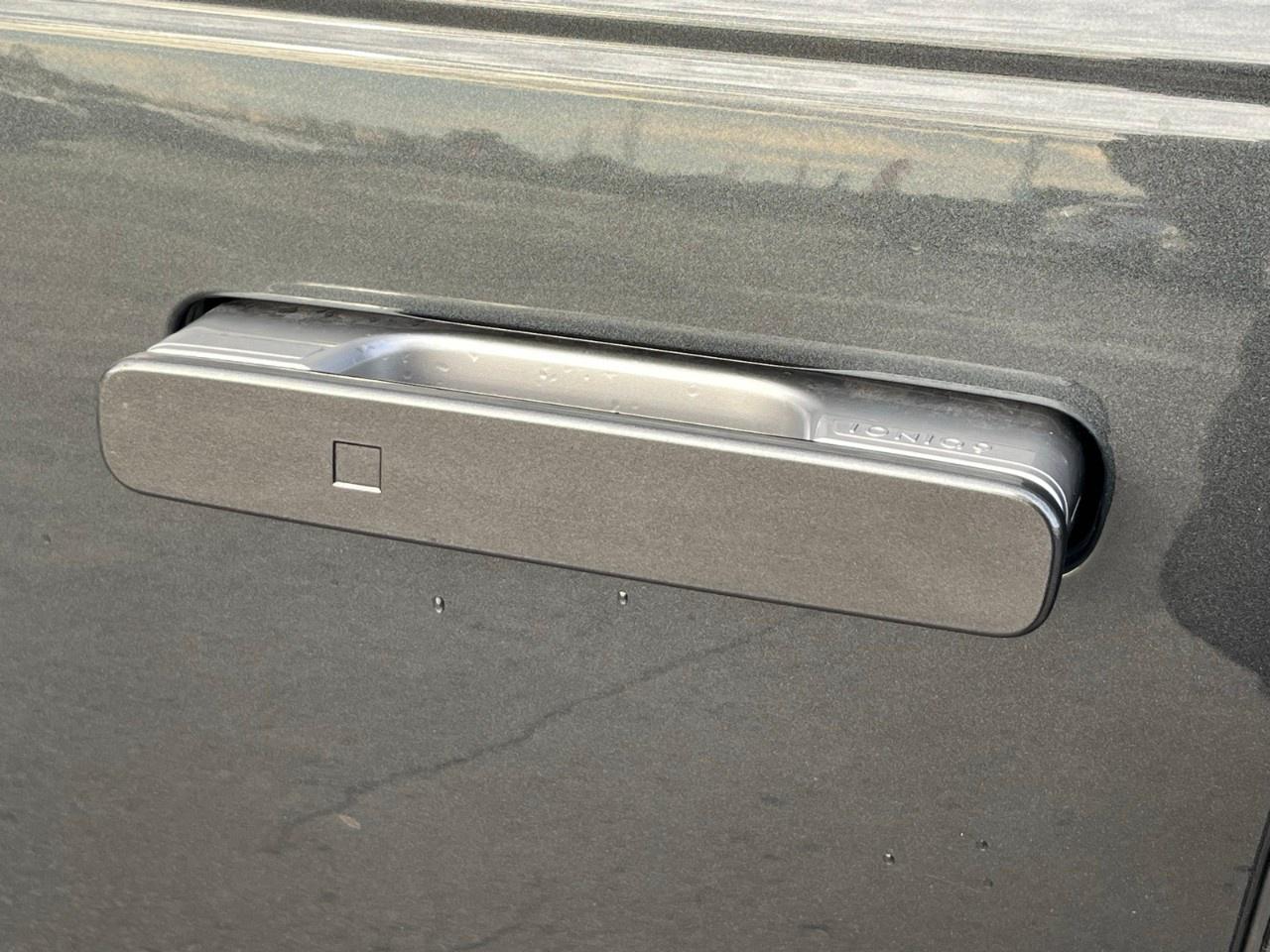 2026 Hyundai IONIQ 9 Preferred   AWD w/Ultimate Calligraphy Pkg Photo