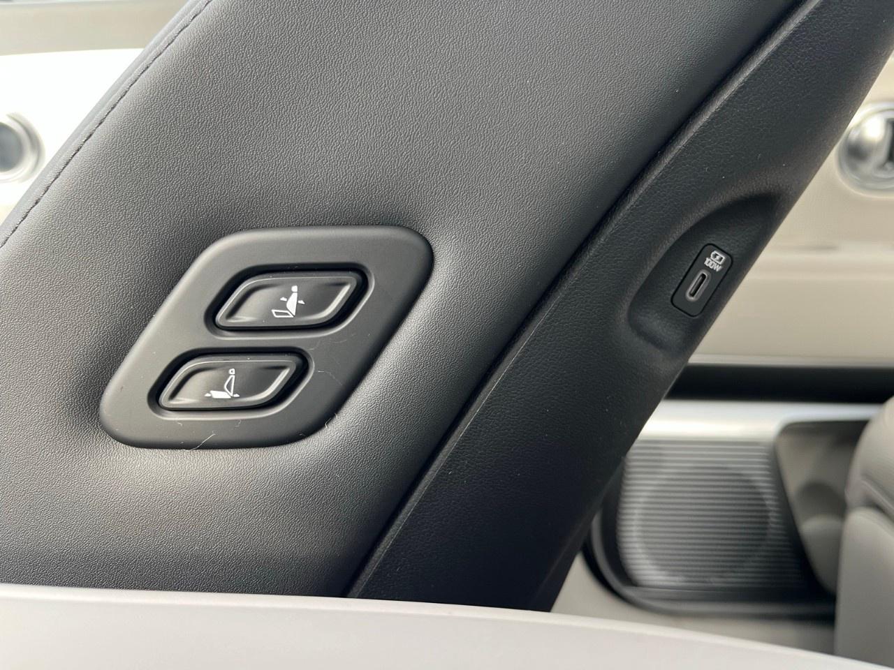 2026 Hyundai IONIQ 9 Preferred   AWD w/Ultimate Calligraphy Pkg Photo