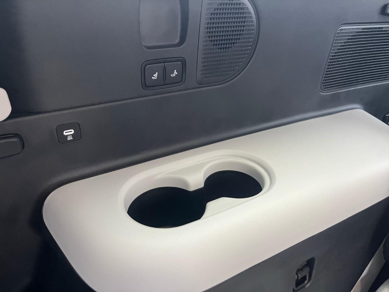 2026 Hyundai IONIQ 9 Preferred   AWD w/Ultimate Calligraphy Pkg Photo