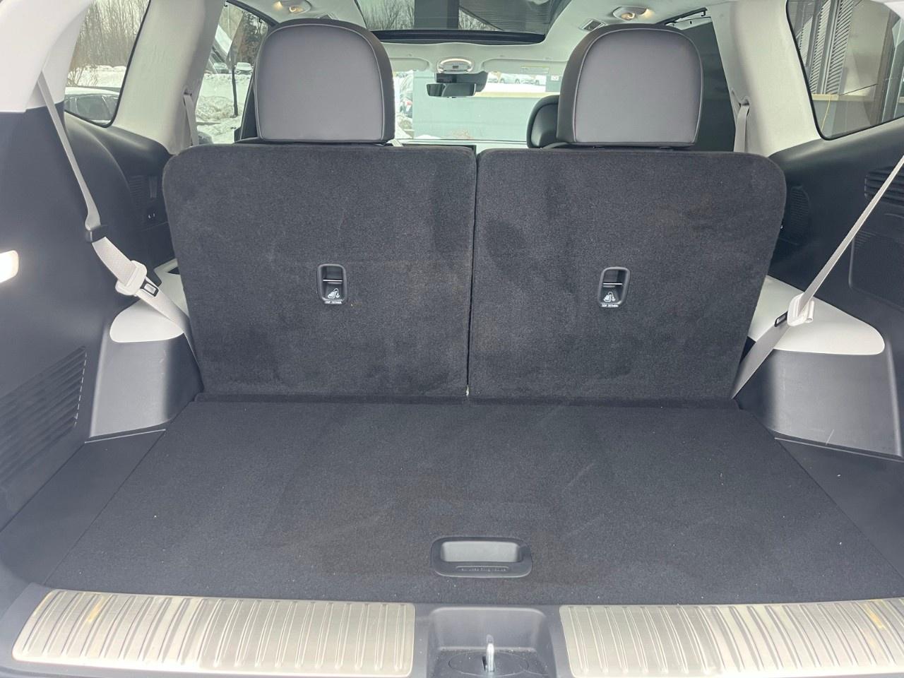 2026 Hyundai IONIQ 9 Preferred   AWD w/Ultimate Calligraphy Pkg Photo