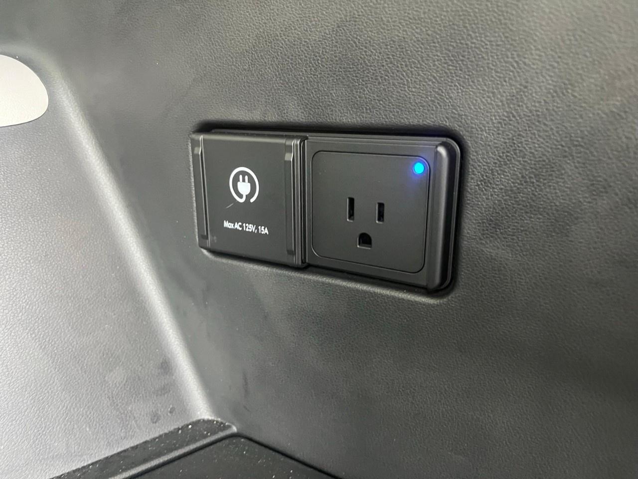 2026 Hyundai IONIQ 9 Preferred   AWD w/Ultimate Calligraphy Pkg Photo