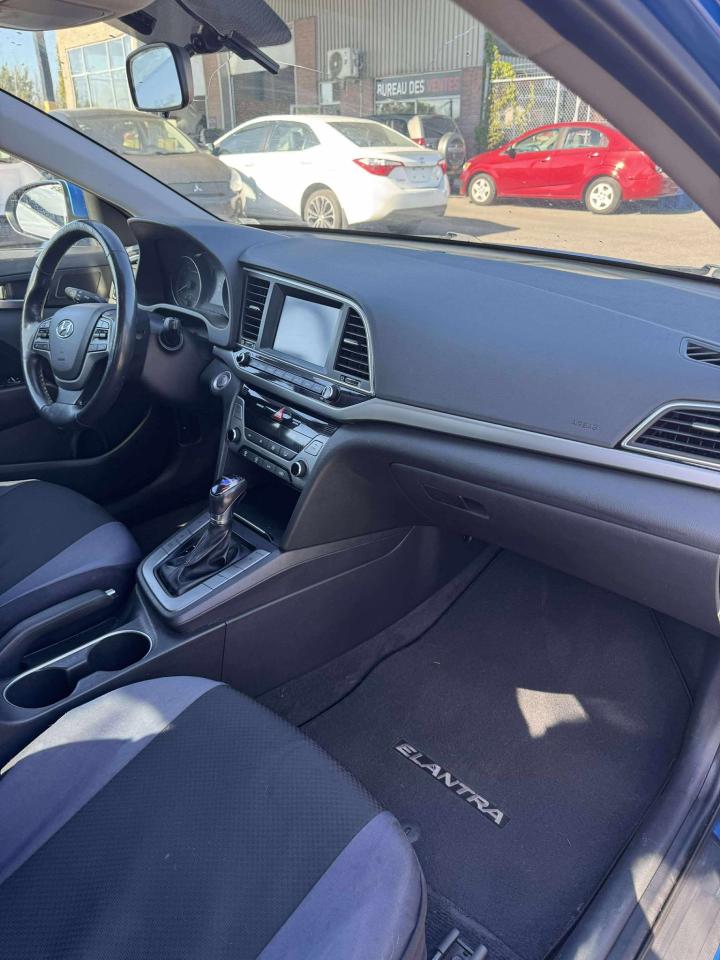 2017 Hyundai Elantra GLS - Photo #7