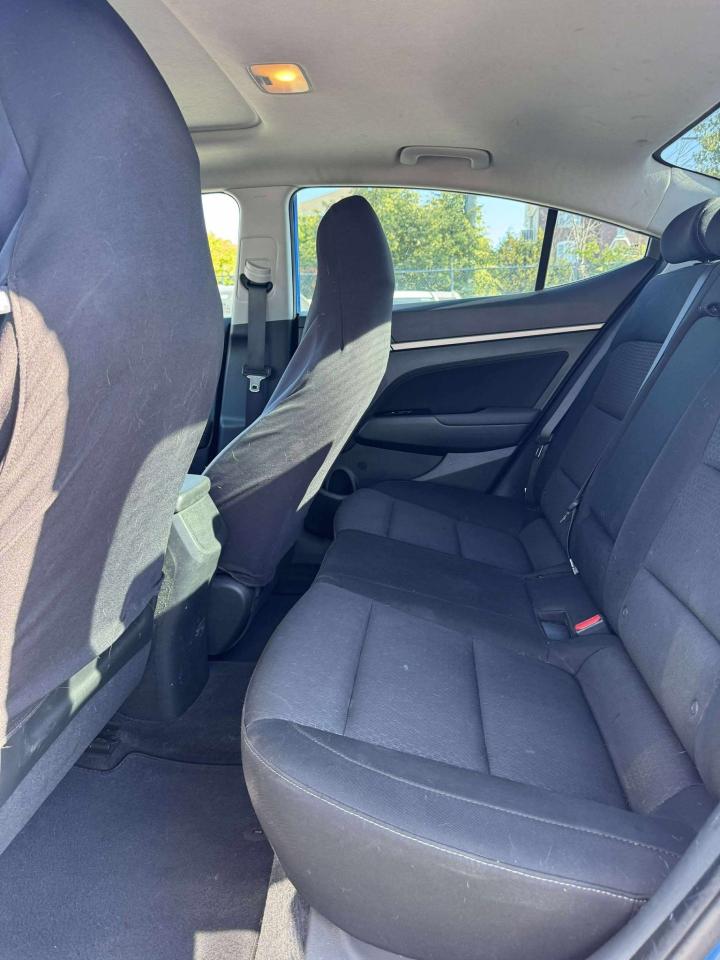 2017 Hyundai Elantra GLS - Photo #8