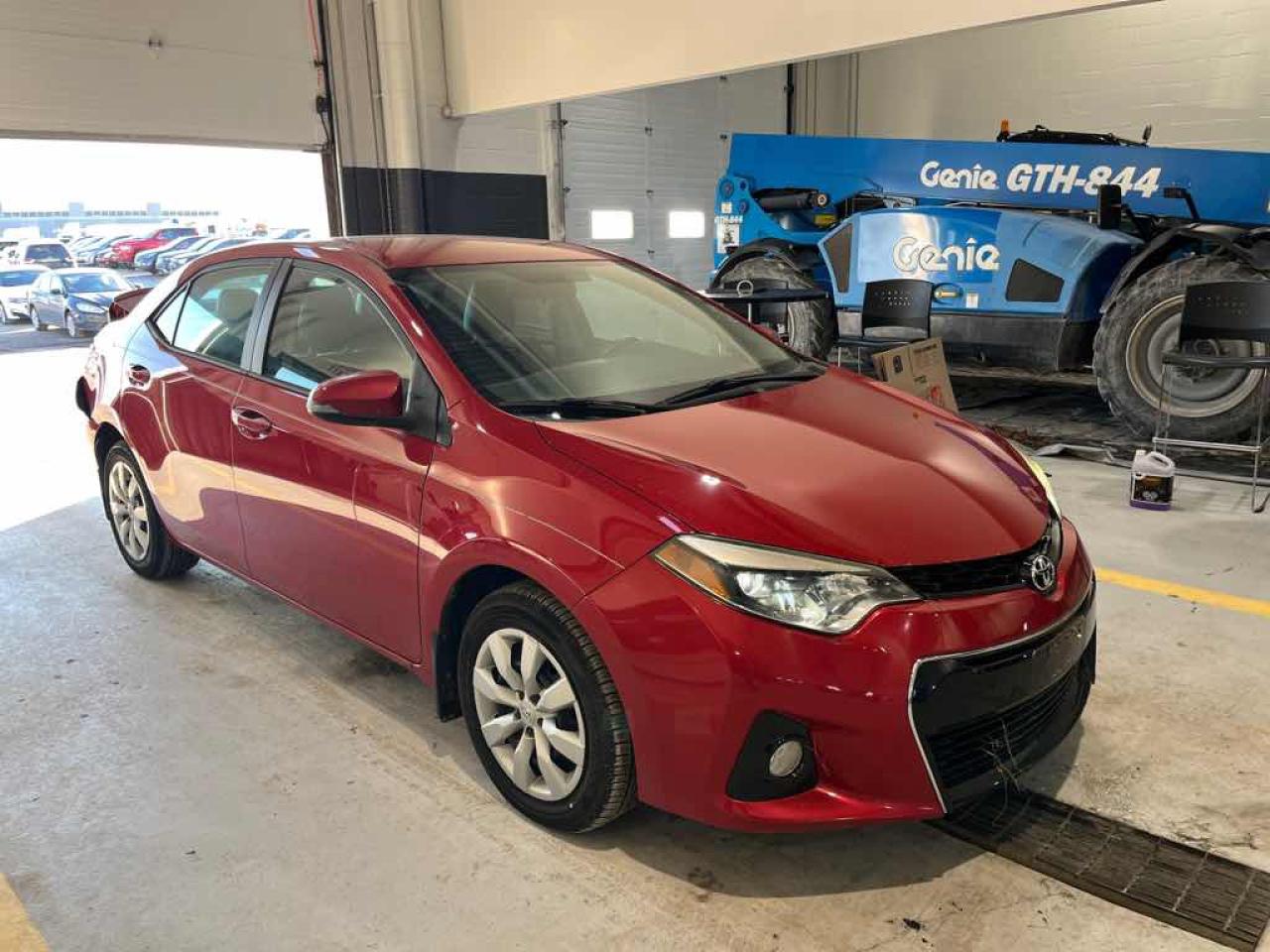 2015 Toyota Corolla S - Photo #3