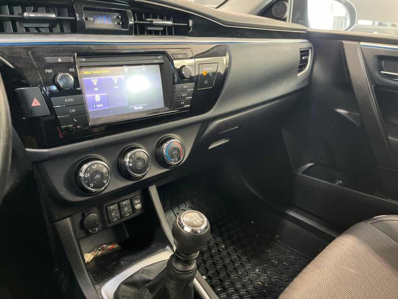 2015 Toyota Corolla S Photo