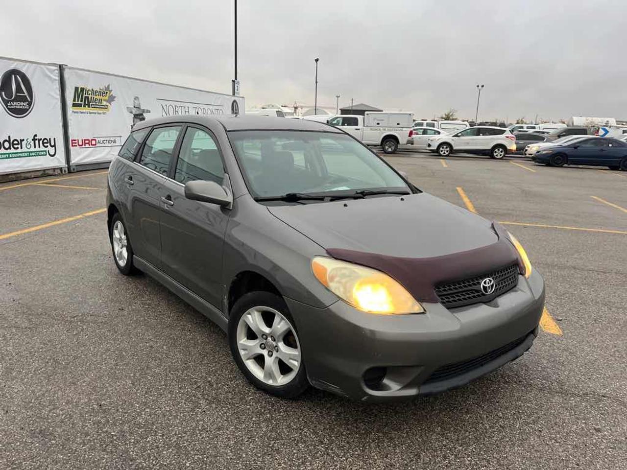 2005 Toyota Corolla Matrix XR Photo