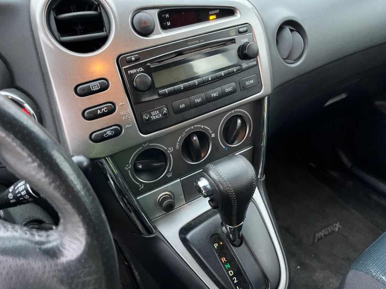2005 Toyota Corolla Matrix XR - Photo #10