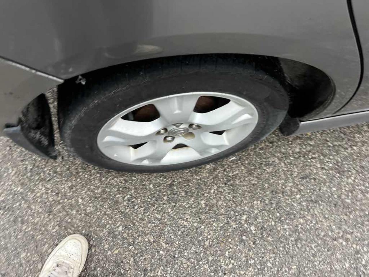 2005 Toyota Corolla Matrix XR - Photo #17