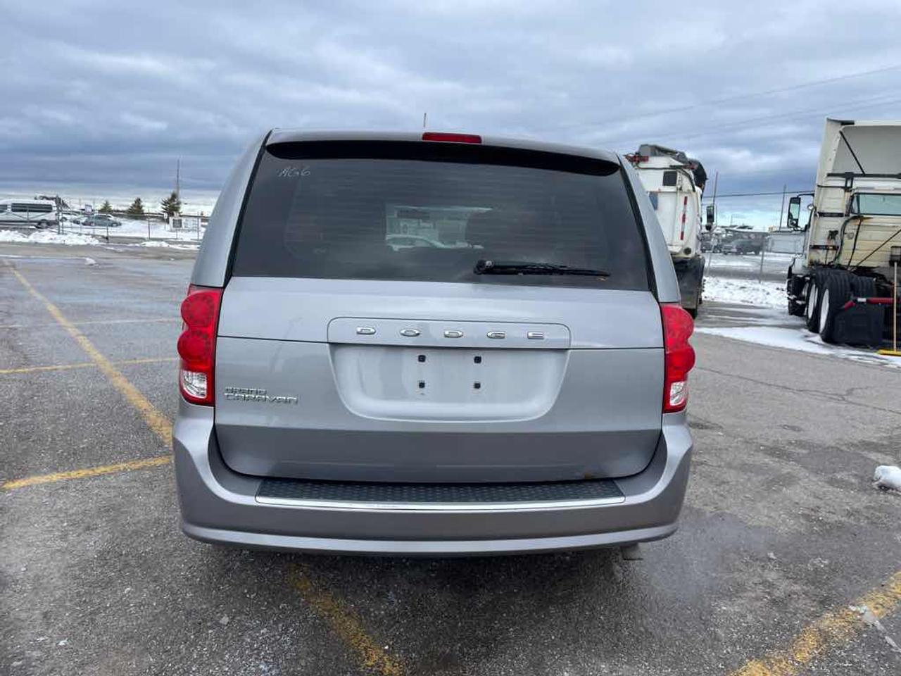 2014 Dodge Grand Caravan SE Photo