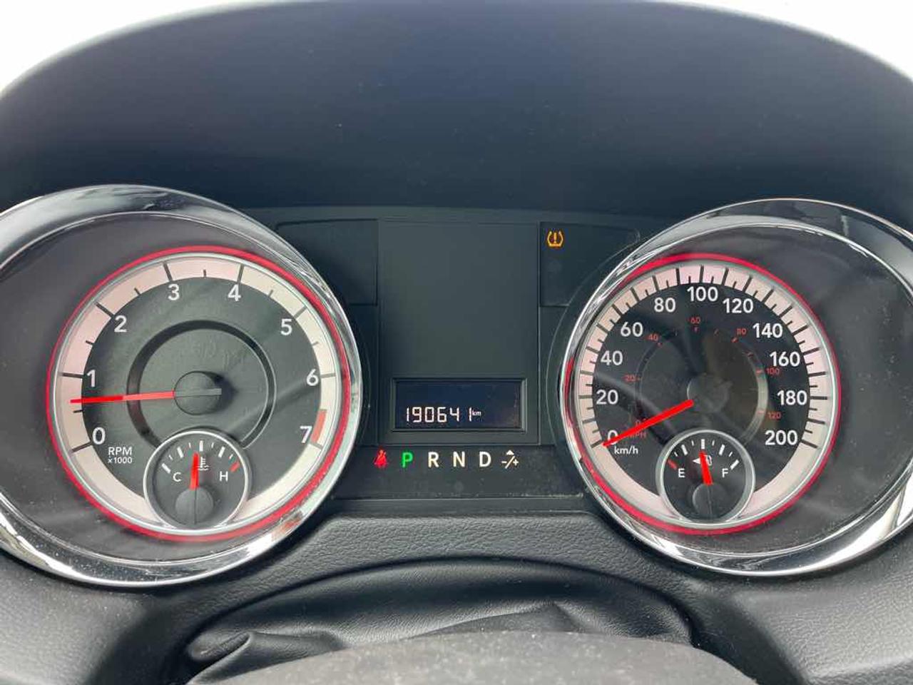 2014 Dodge Grand Caravan SE Photo
